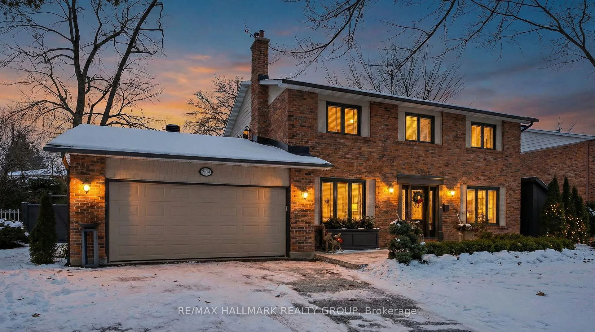 Photo 3 of 2006 Hollybrook Crescent, Ottawa, Beacon Hill North — HOMEH