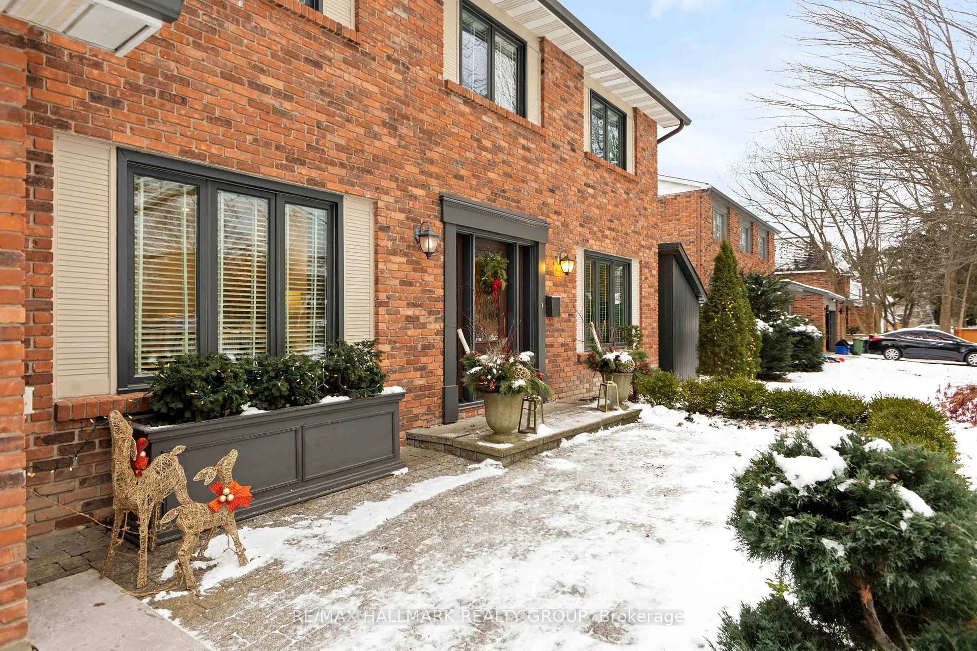 Photo 4 of 2006 Hollybrook Crescent, Ottawa, Beacon Hill North — HOMEH