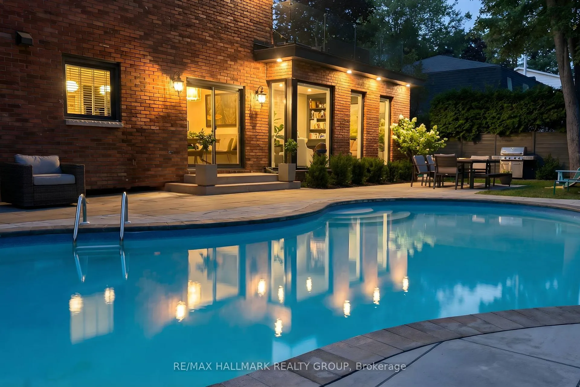 Photo 130 of 2006 Hollybrook Crescent, Ottawa, Beacon Hill North — HOMEH