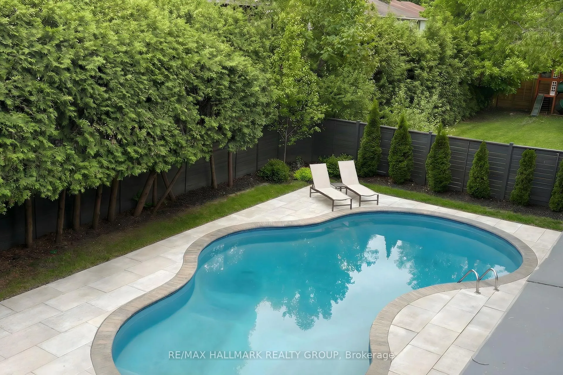 Photo 133 of 2006 Hollybrook Crescent, Ottawa, Beacon Hill North — HOMEH