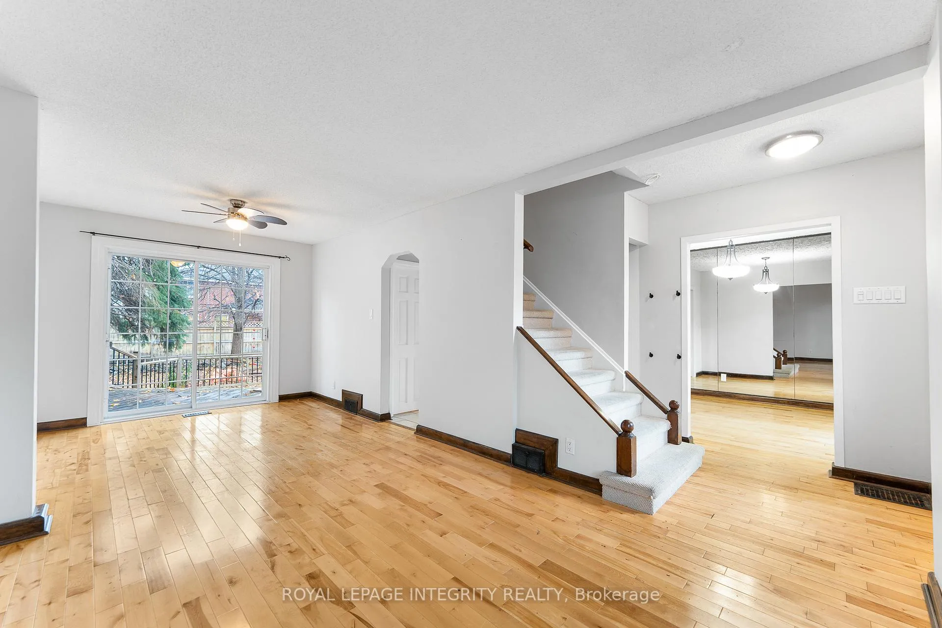 Photo 3 of 166 Prince Albert Street, Ottawa, Overbrook/Castle Heights — HOMEH