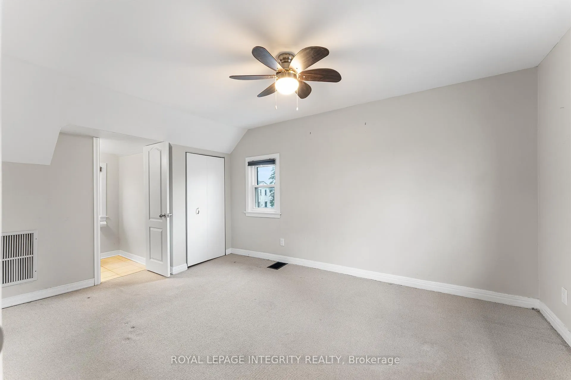Photo 15 of 166 Prince Albert Street, Ottawa, Overbrook/Castle Heights — HOMEH