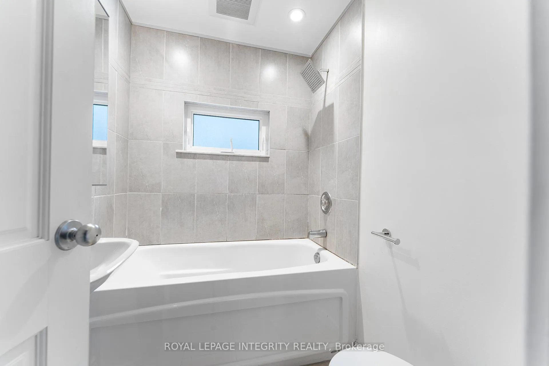Photo 21 of 166 Prince Albert Street, Ottawa, Overbrook/Castle Heights — HOMEH
