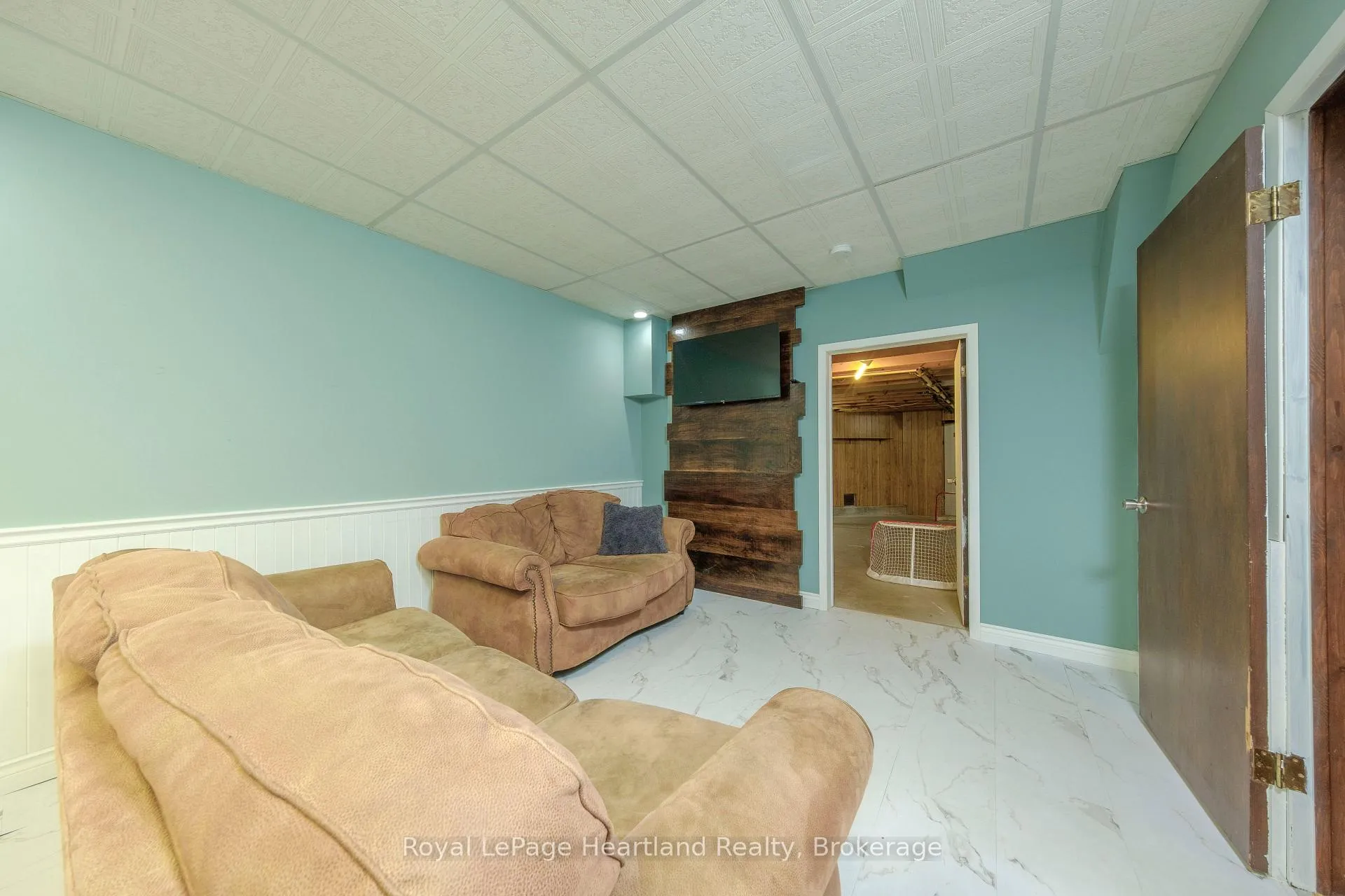 Photo 26 of 5 Remington Drive, North Huron, Wingham — HOMEH