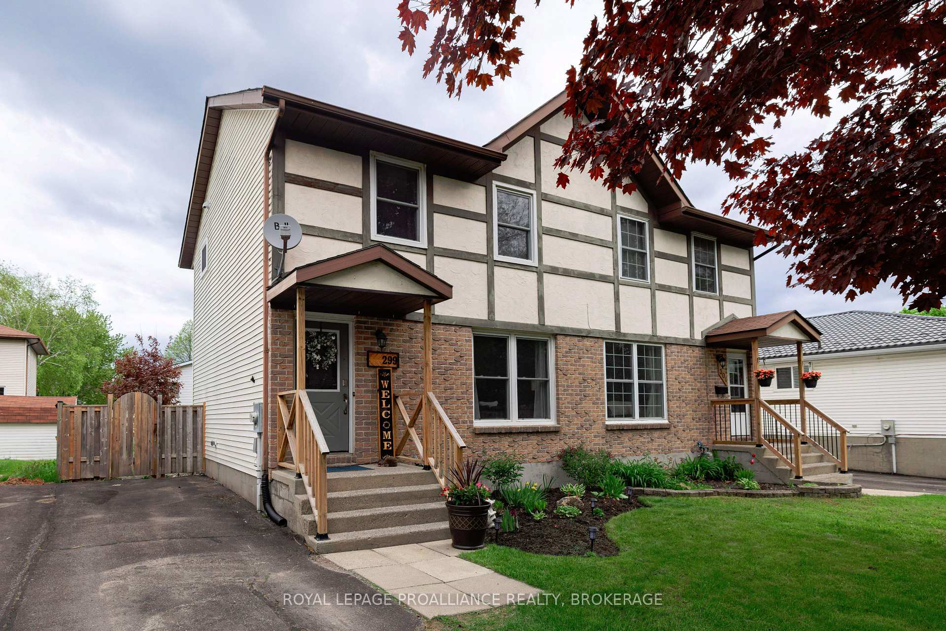 Front of 299 Kingsdale Avenue