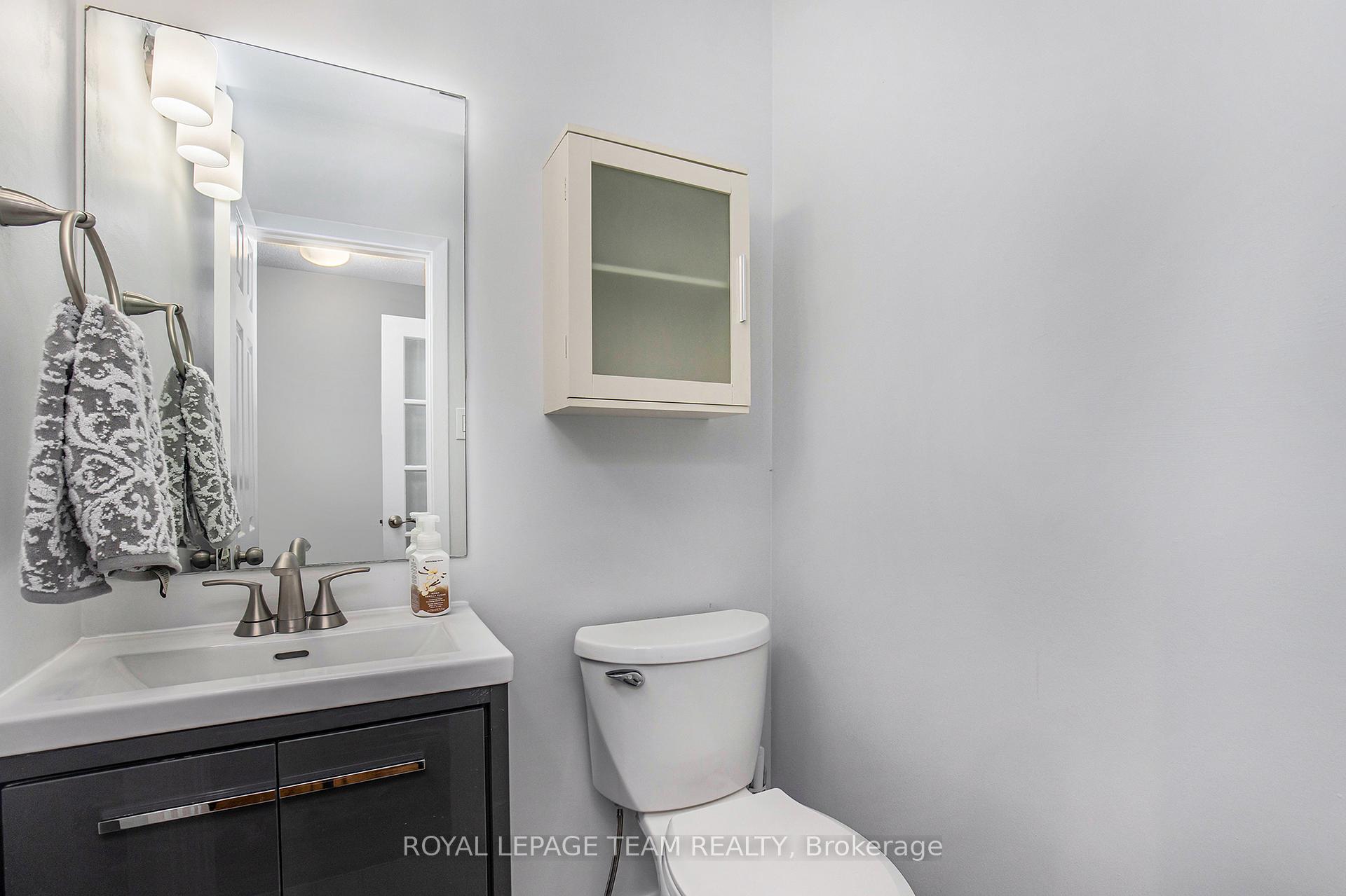Photo 6 of 1302 Cornell Street, Ottawa, Redwood Park — HOMEH