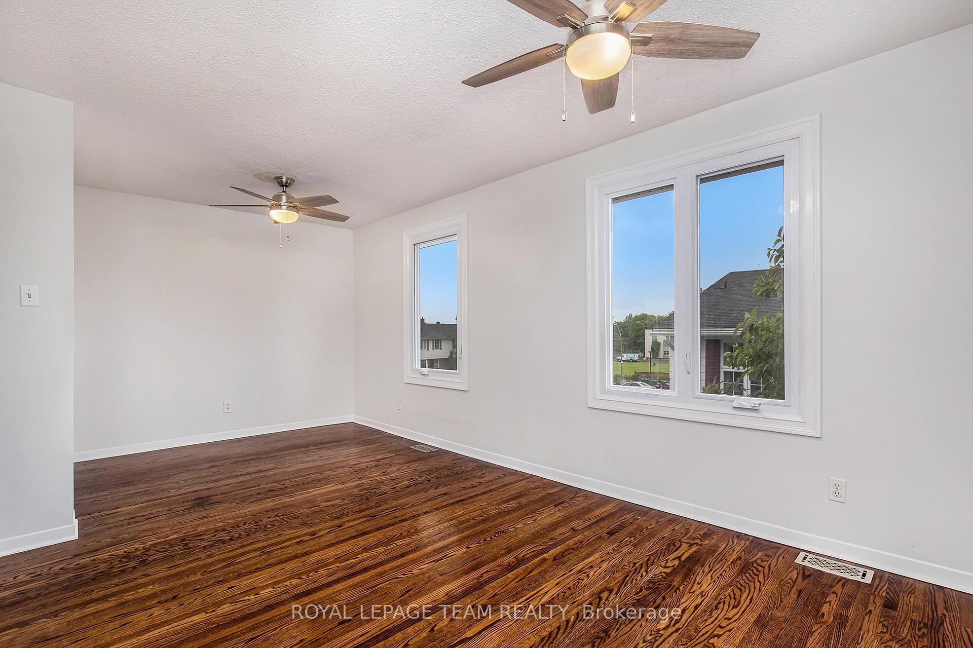 Photo 19 of 1302 Cornell Street, Ottawa, Redwood Park — HOMEH
