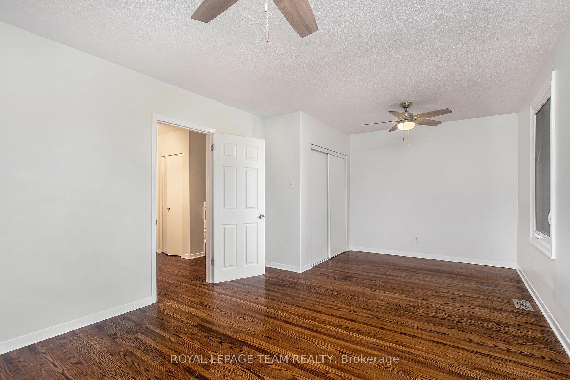 Photo 20 of 1302 Cornell Street, Ottawa, Redwood Park — HOMEH