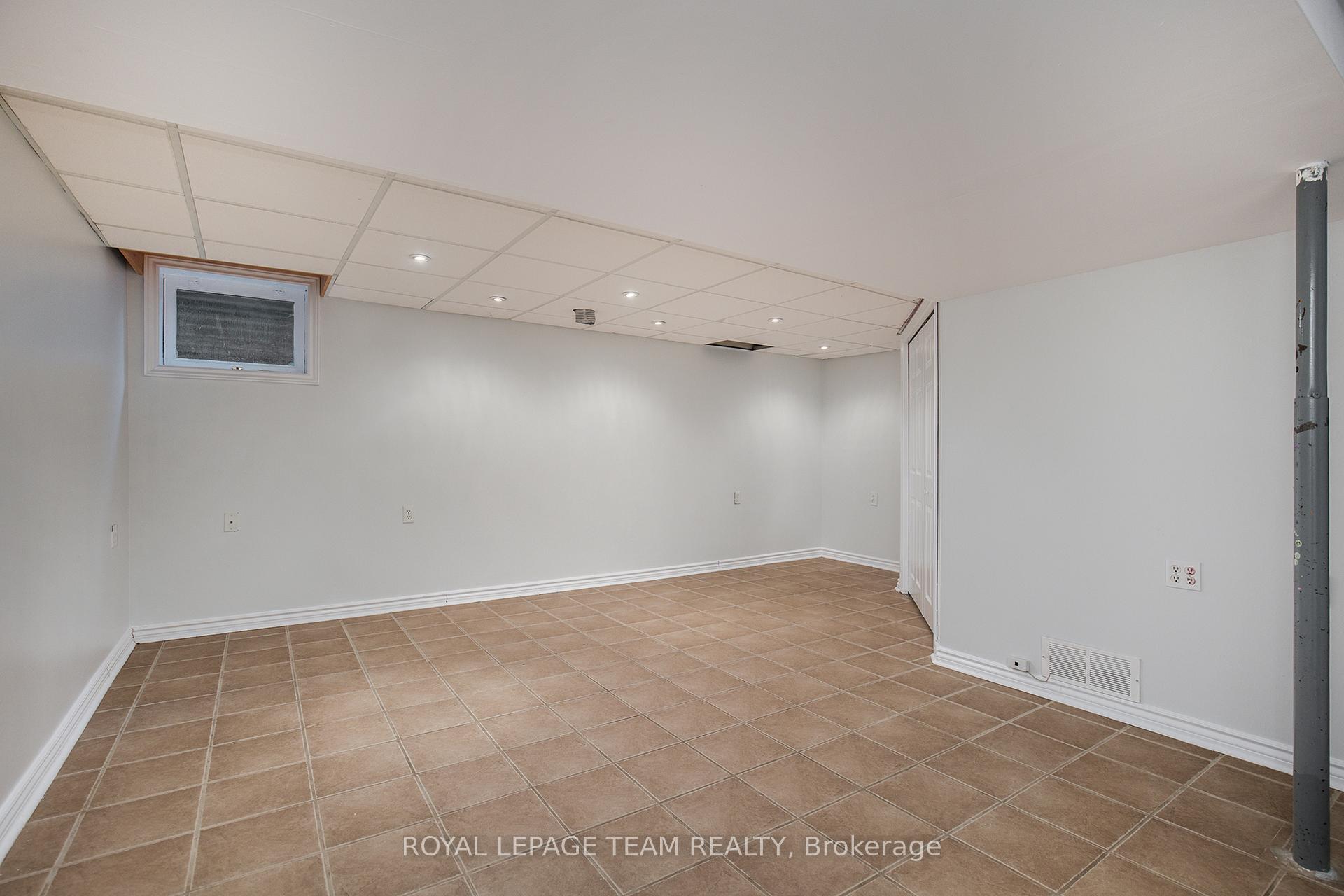 Photo 22 of 1302 Cornell Street, Ottawa, Redwood Park — HOMEH