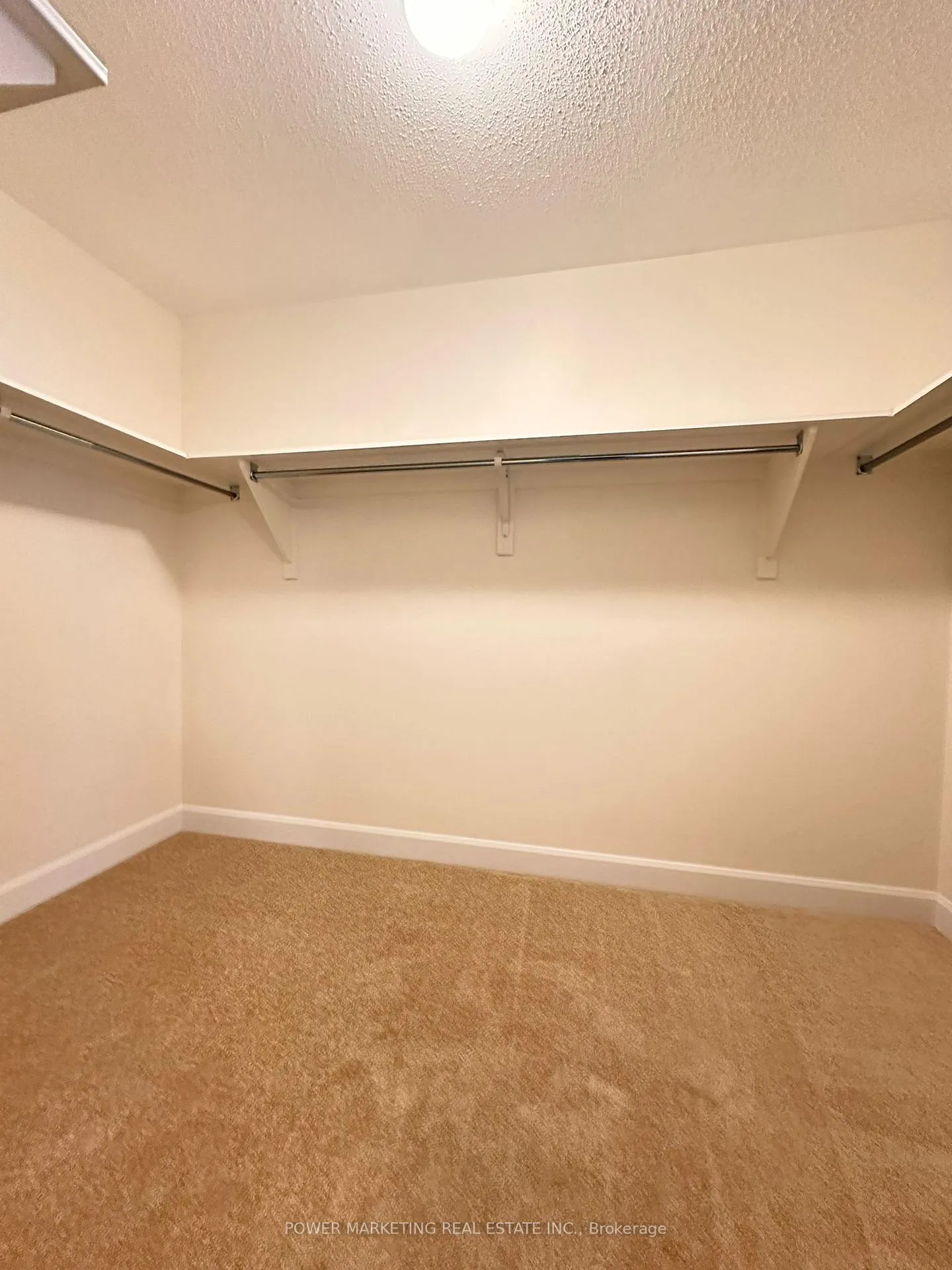 Photo 16 of 1028 Ventus Way, Ottawa, Chapel Hill South - Orleans Village — HOMEH