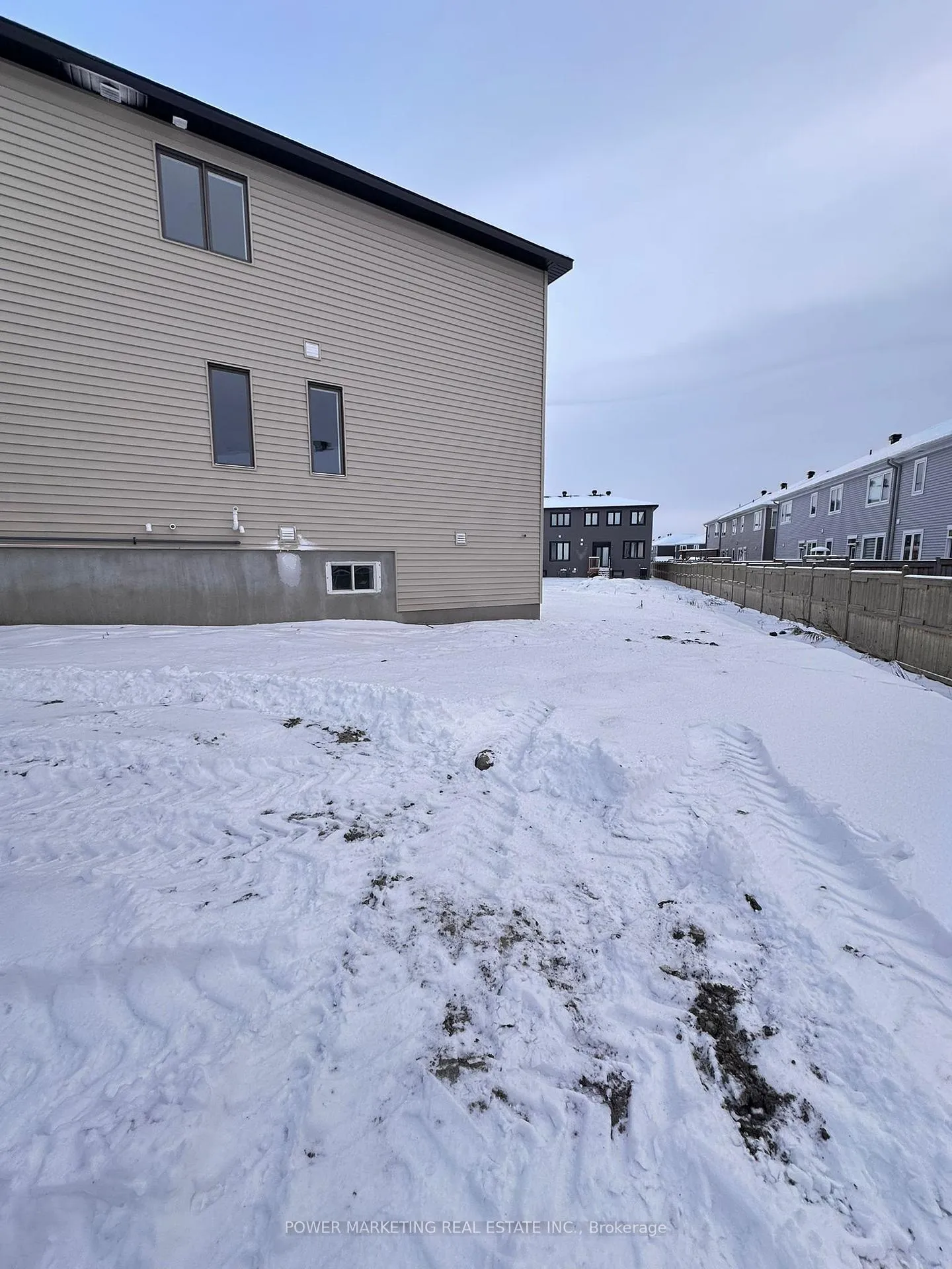Photo 23 of 1028 Ventus Way, Ottawa, Chapel Hill South - Orleans Village — HOMEH