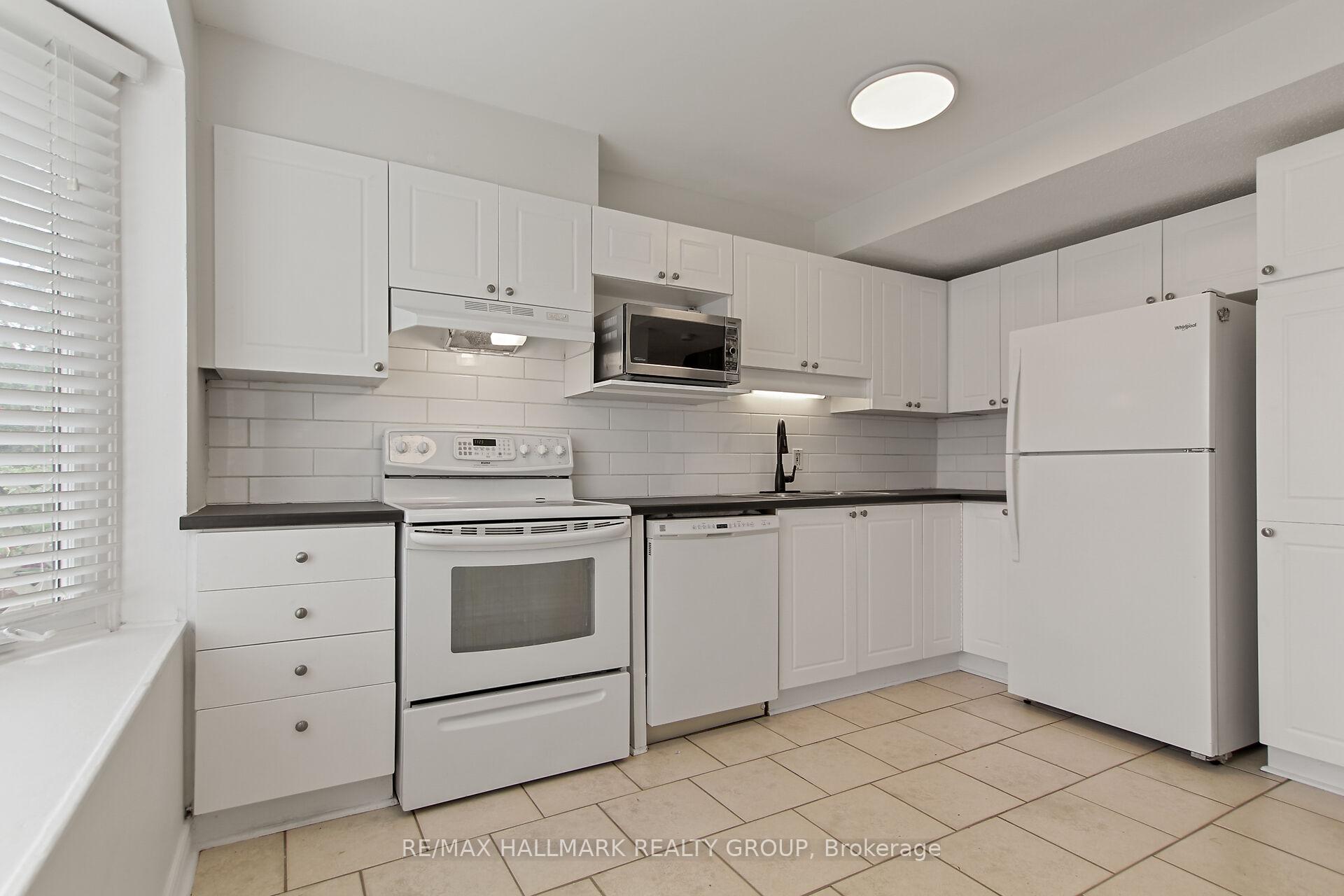 Photo 11 of 1326 Morrison Drive, Ottawa, Redwood Park — HOMEH
