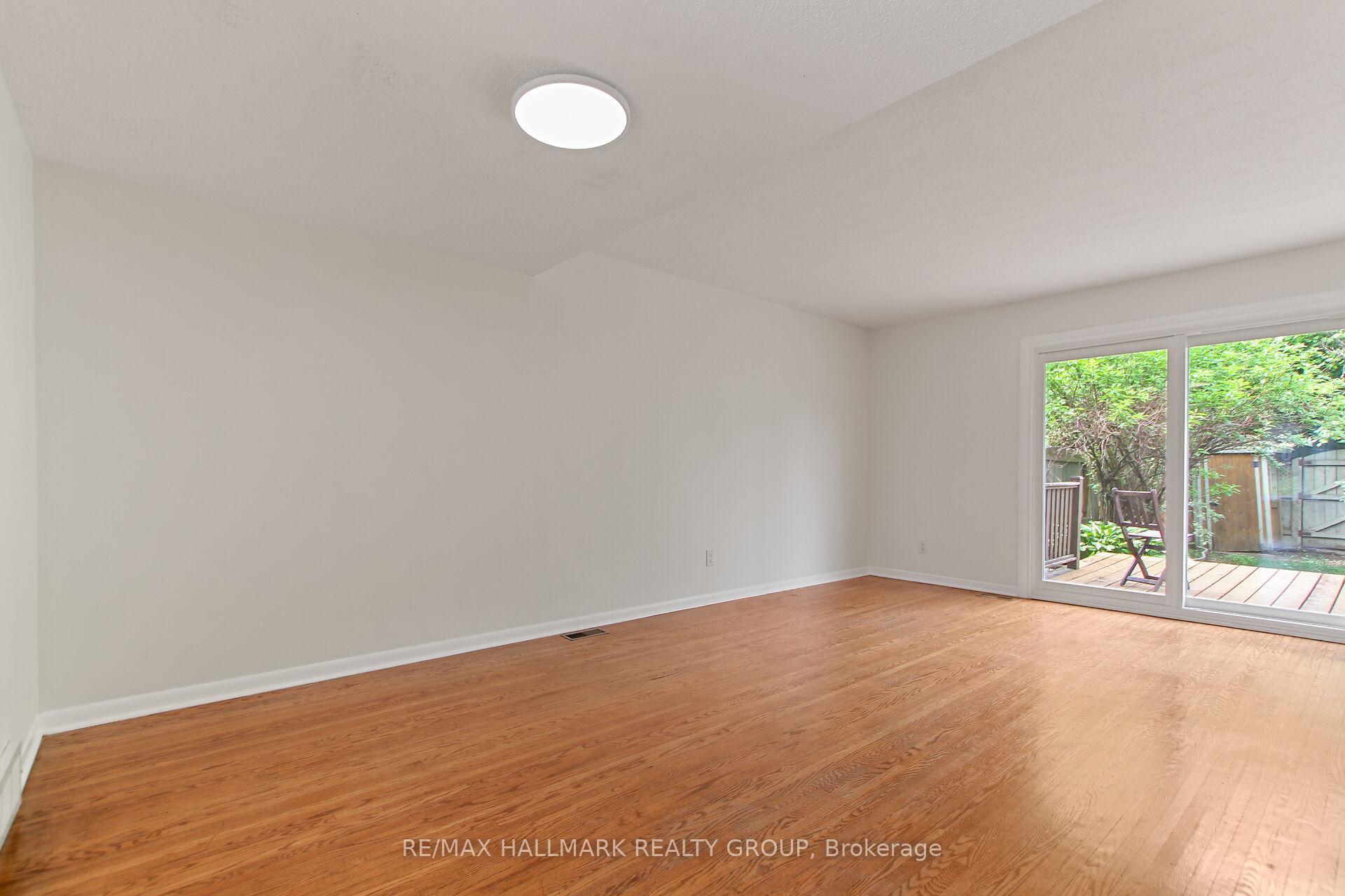 Photo 12 of 1326 Morrison Drive, Ottawa, Redwood Park — HOMEH