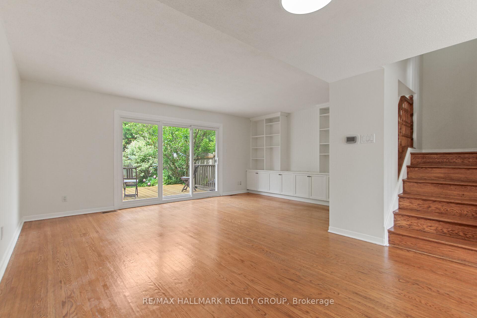 Photo 13 of 1326 Morrison Drive, Ottawa, Redwood Park — HOMEH