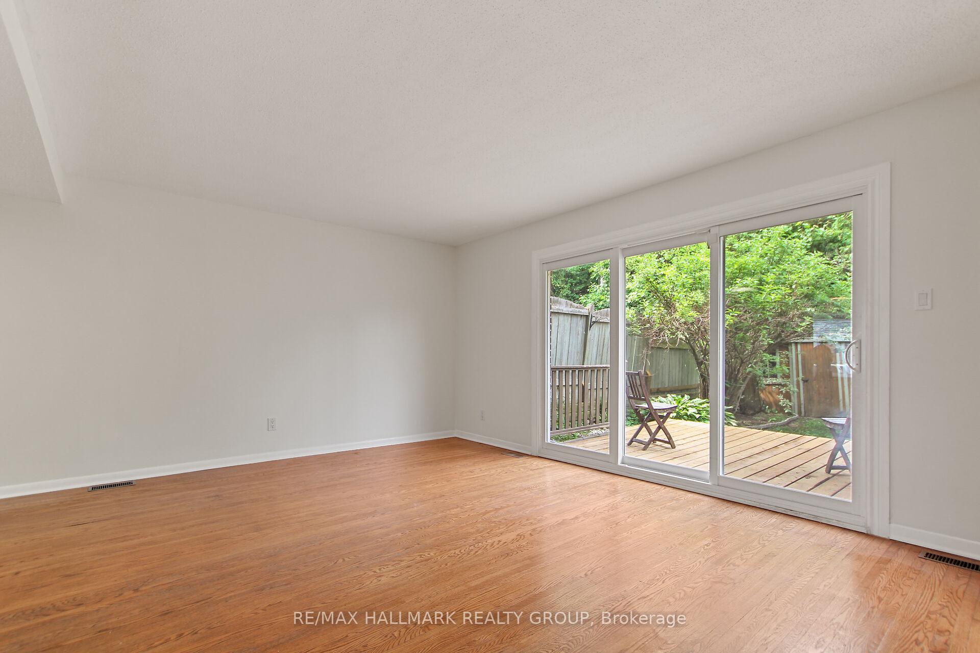 Photo 16 of 1326 Morrison Drive, Ottawa, Redwood Park — HOMEH