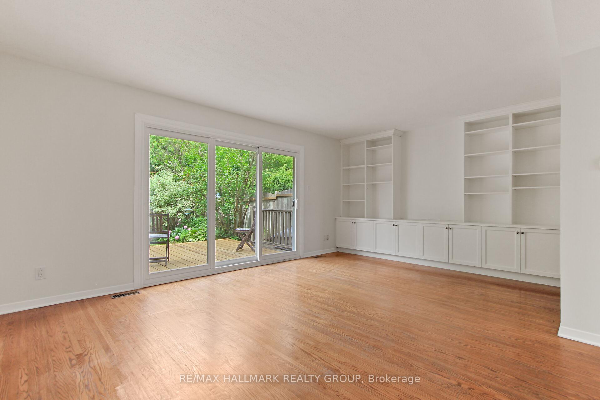 Photo 17 of 1326 Morrison Drive, Ottawa, Redwood Park — HOMEH