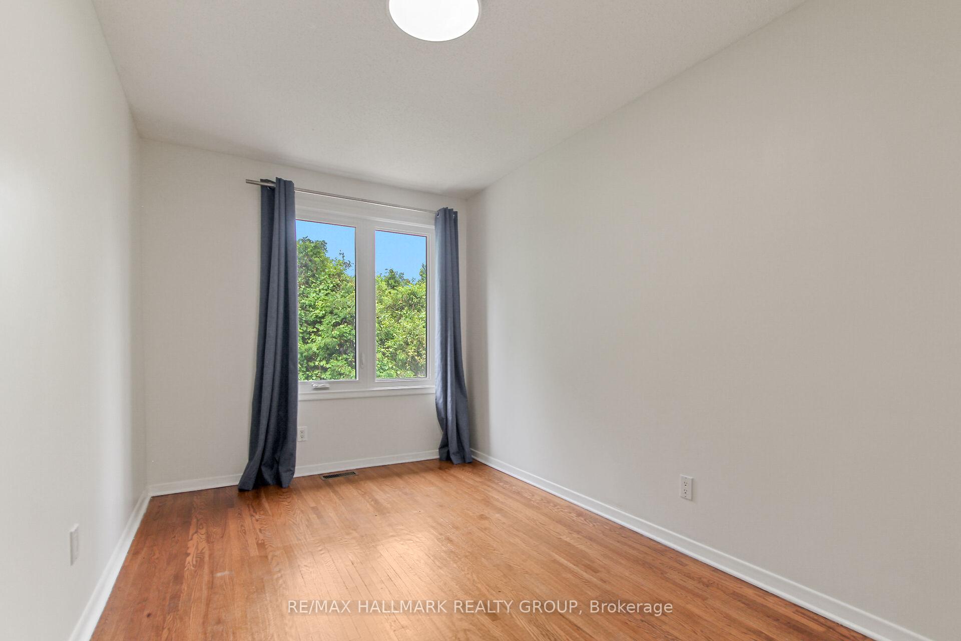 Photo 28 of 1326 Morrison Drive, Ottawa, Redwood Park — HOMEH