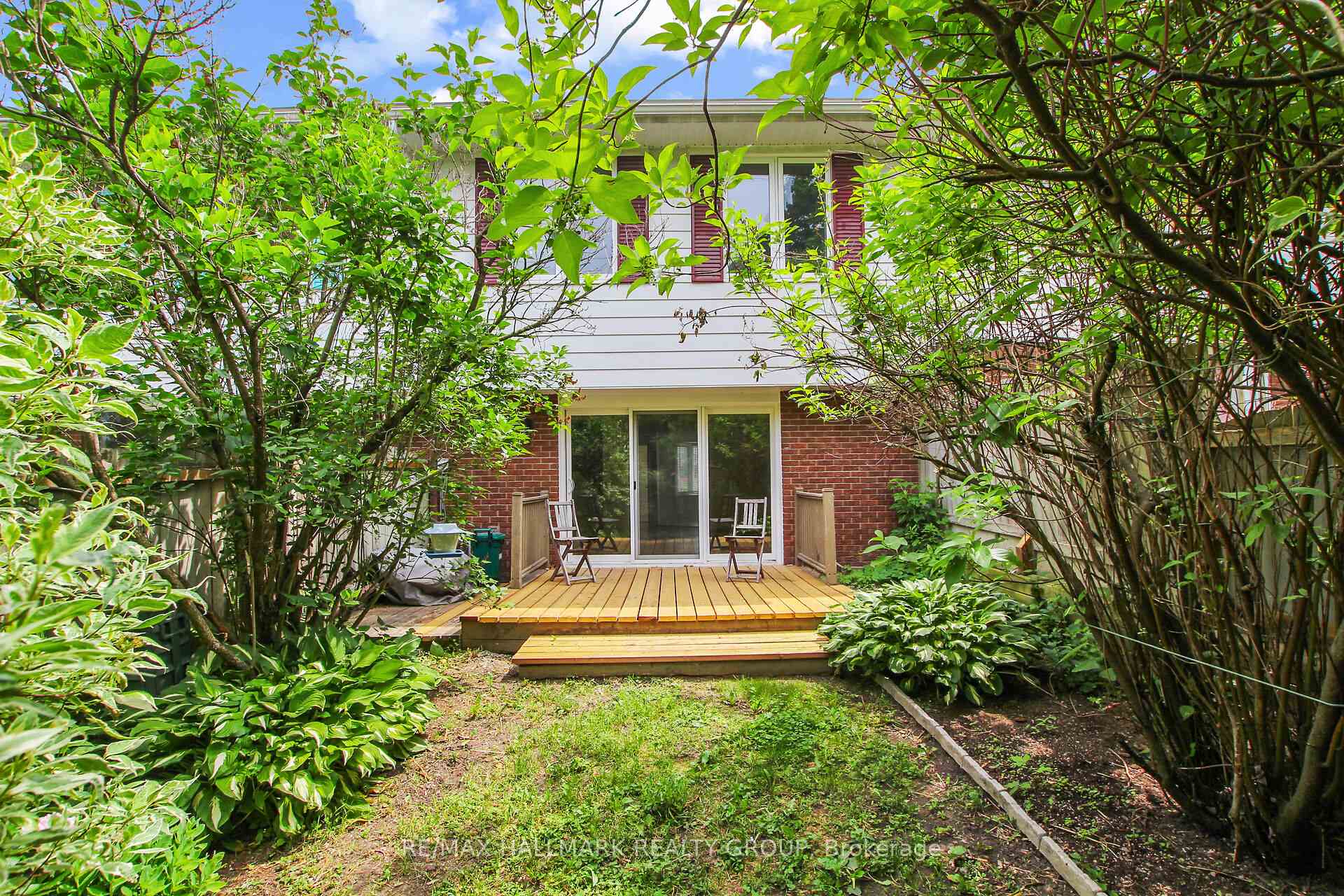 Photo 37 of 1326 Morrison Drive, Ottawa, Redwood Park — HOMEH