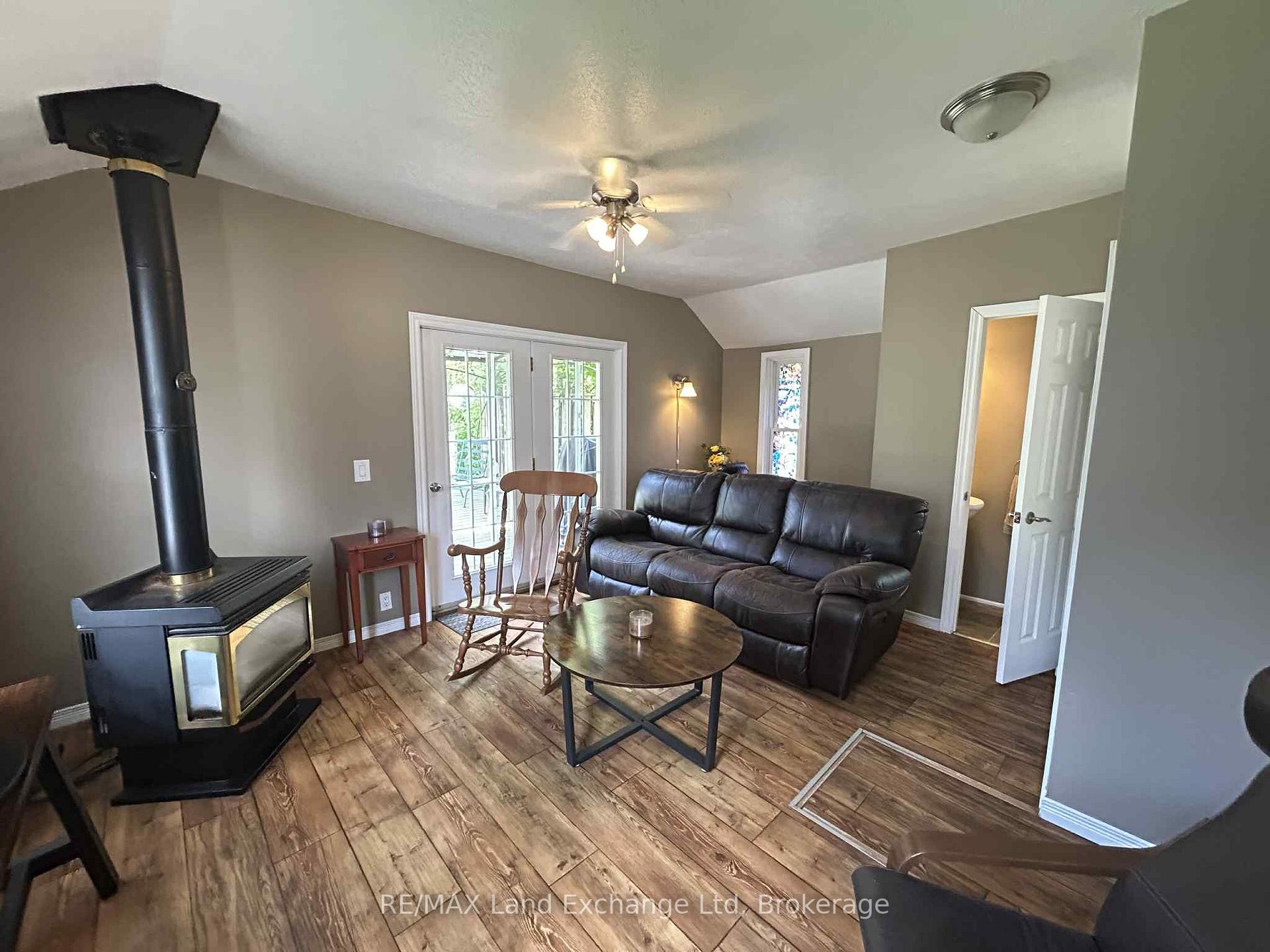 Photo 4 of 59 Albert Street E, North Huron, Wingham — HOMEH