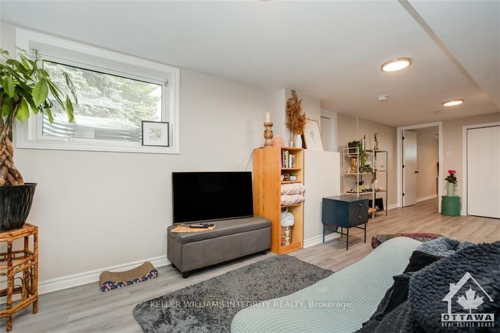 Photo 10 of Unit B, 2408 Drury Lane, Ottawa, Parkway Park — HOMEH