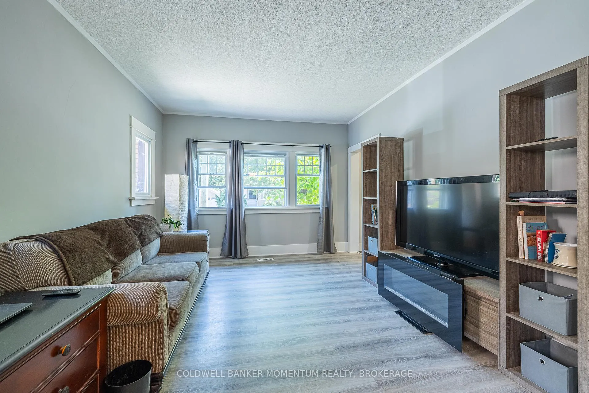 Photo 8 of 6389 Locus Avenue, Niagara Falls, Dorchester — HOMEH