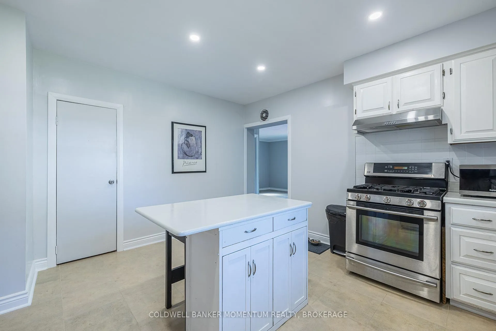 Photo 11 of 6389 Locus Avenue, Niagara Falls, Dorchester — HOMEH