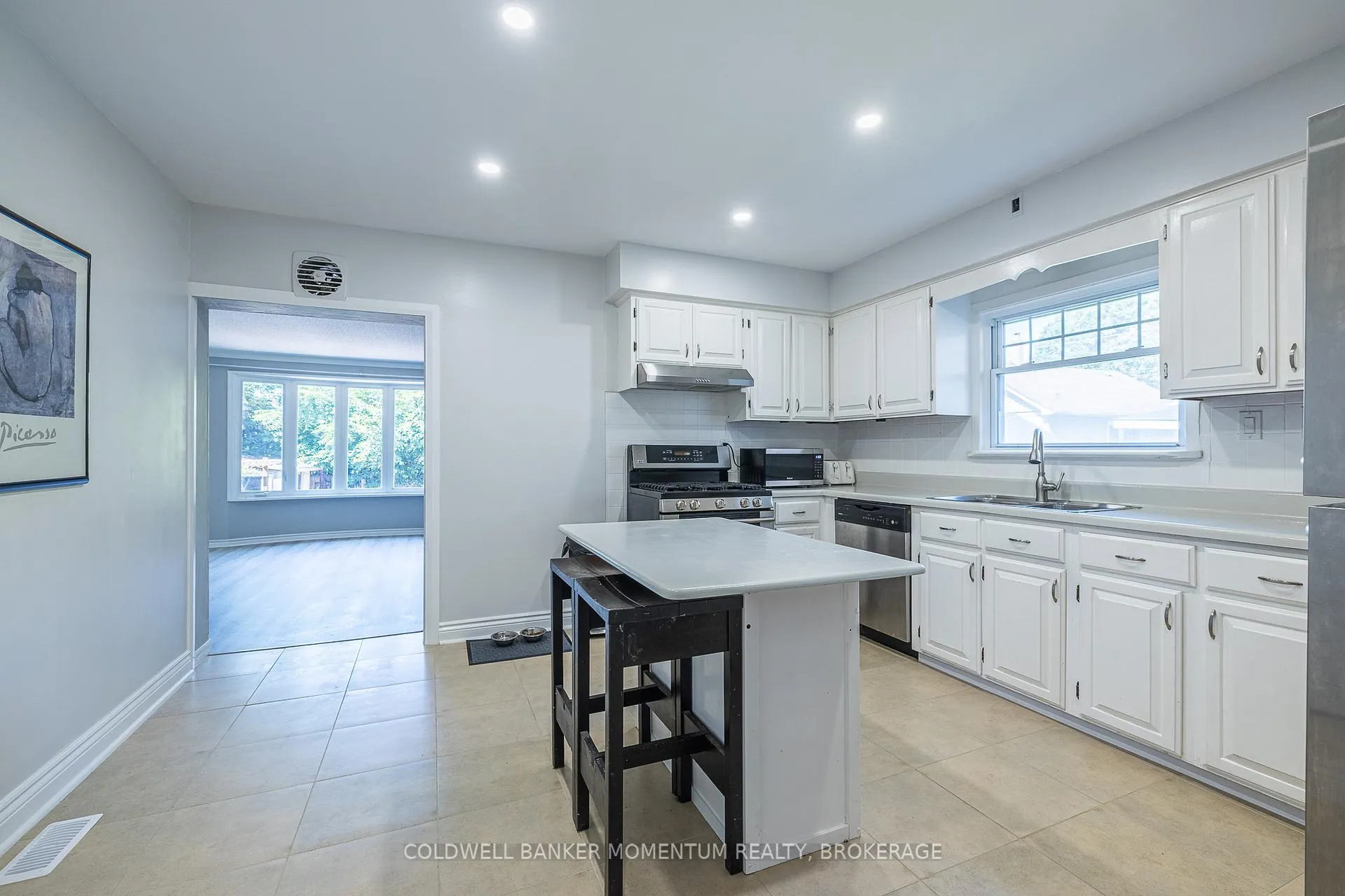 Photo 12 of 6389 Locus Avenue, Niagara Falls, Dorchester — HOMEH