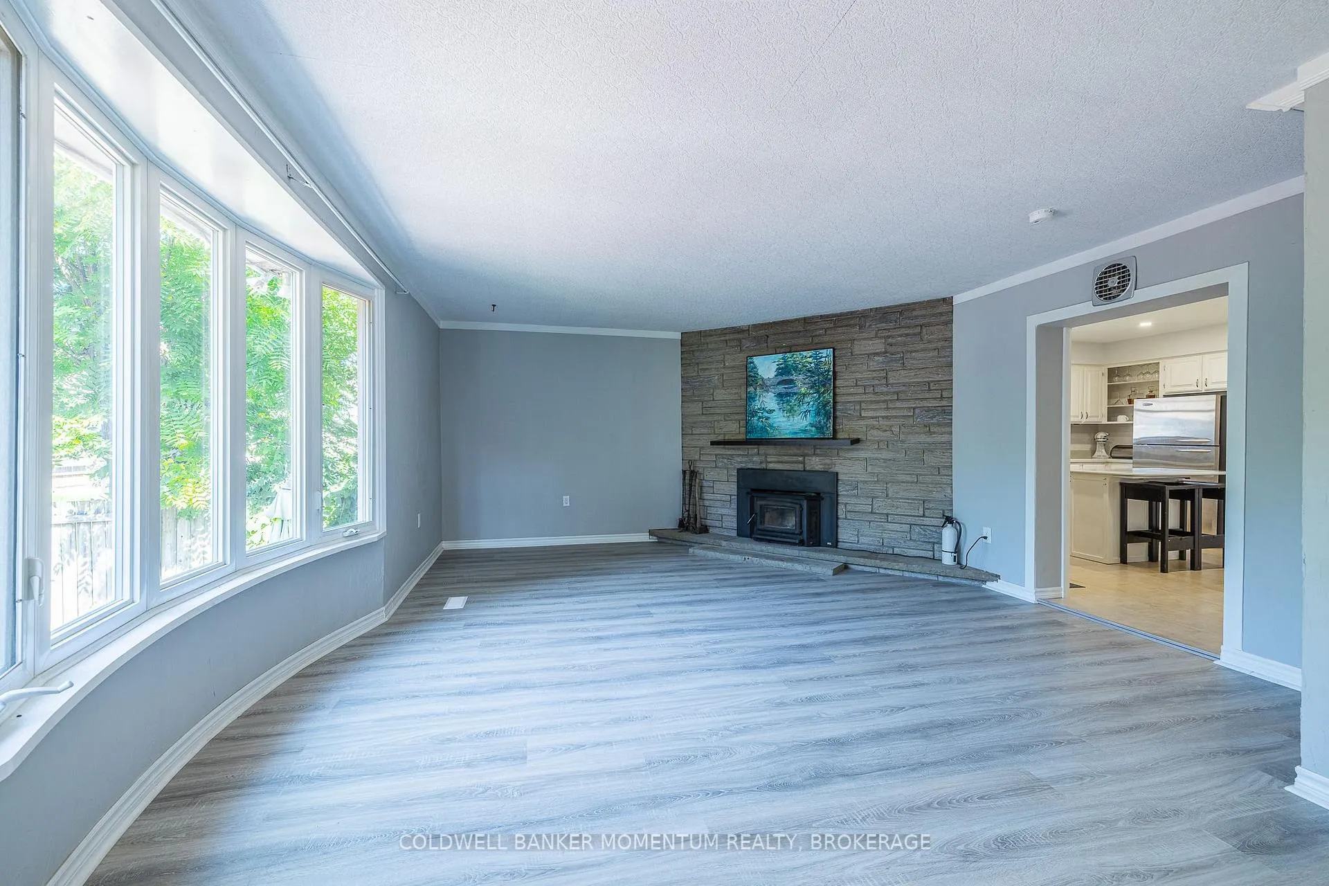 Photo 17 of 6389 Locus Avenue, Niagara Falls, Dorchester — HOMEH