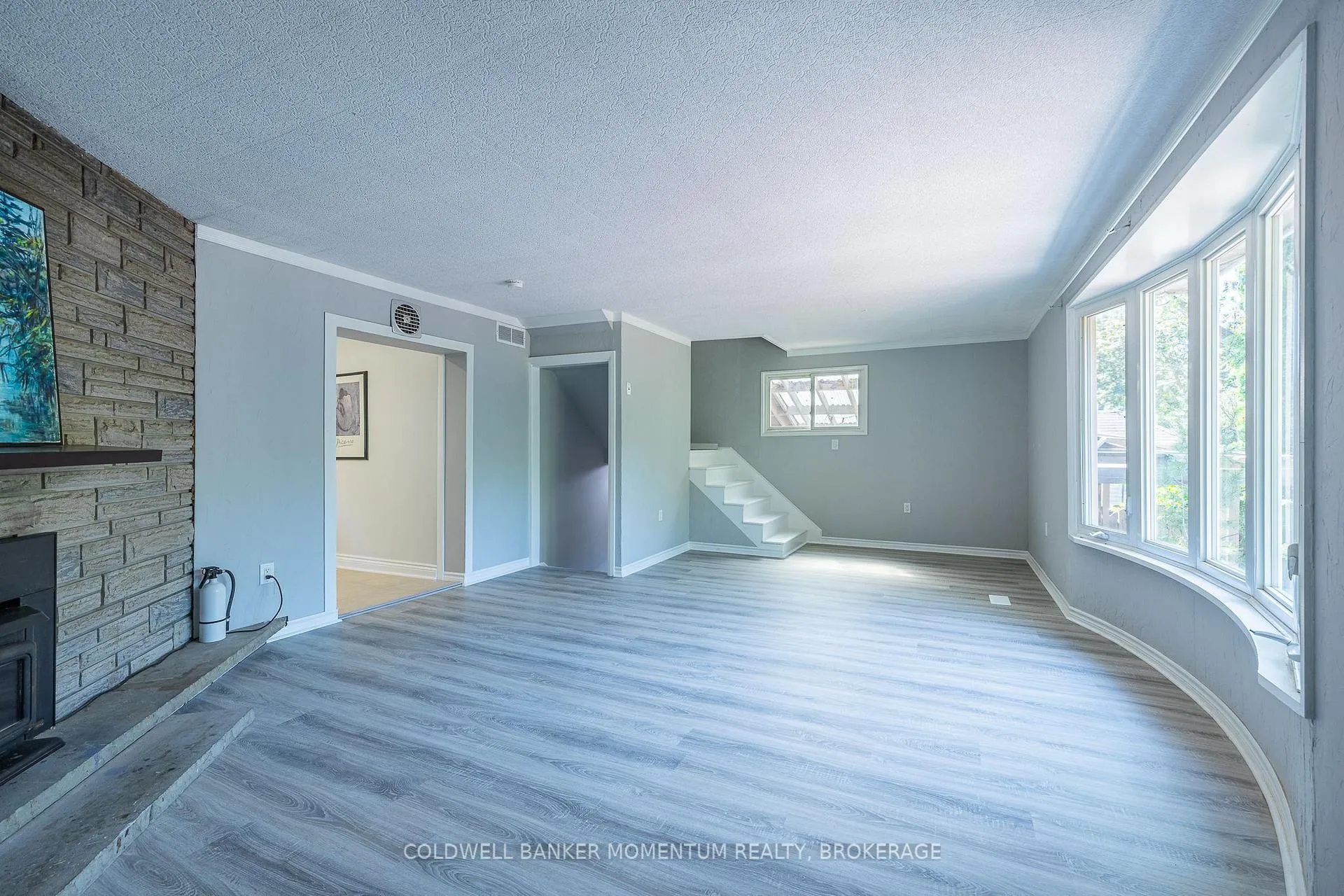 Photo 18 of 6389 Locus Avenue, Niagara Falls, Dorchester — HOMEH