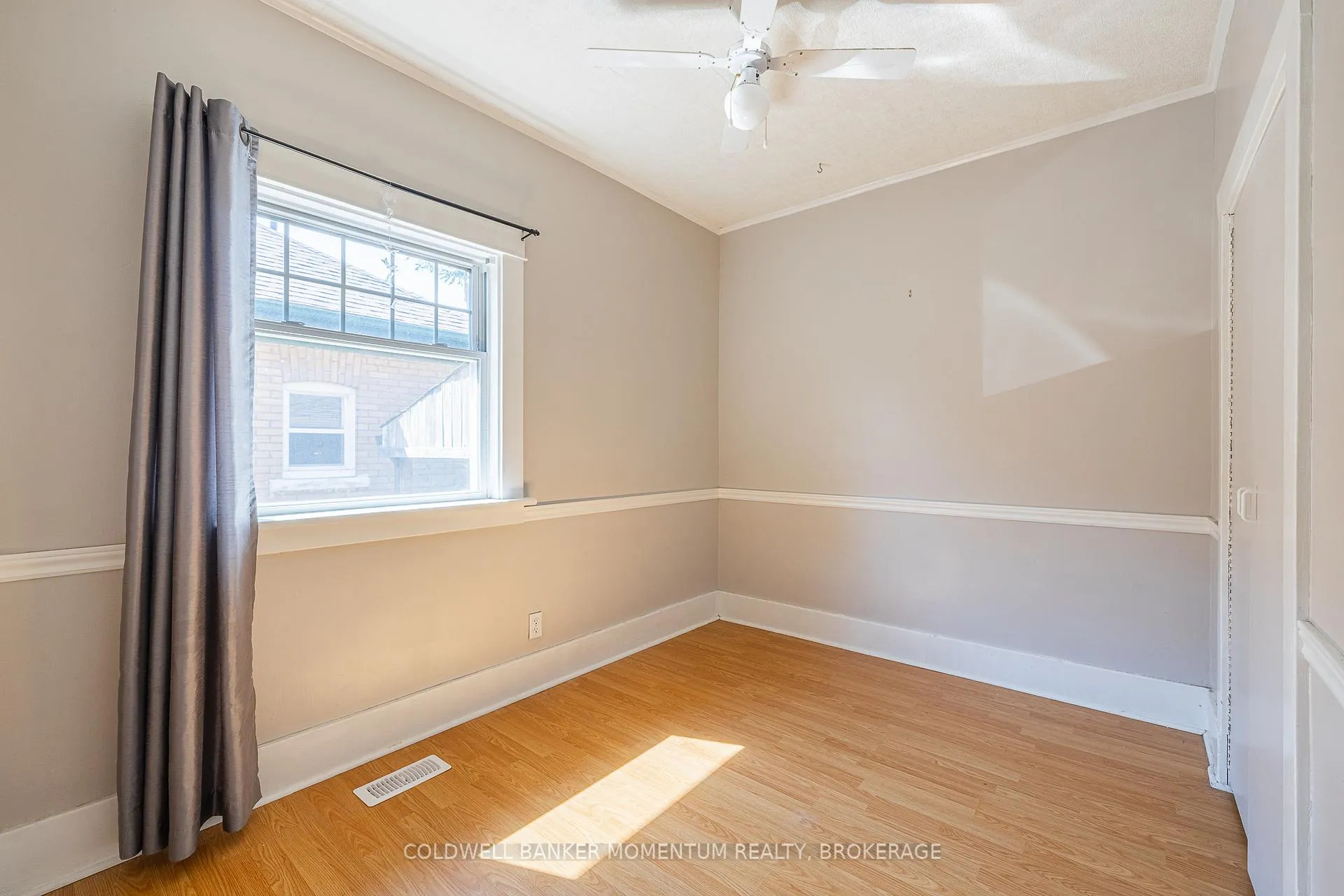 Photo 20 of 6389 Locus Avenue, Niagara Falls, Dorchester — HOMEH