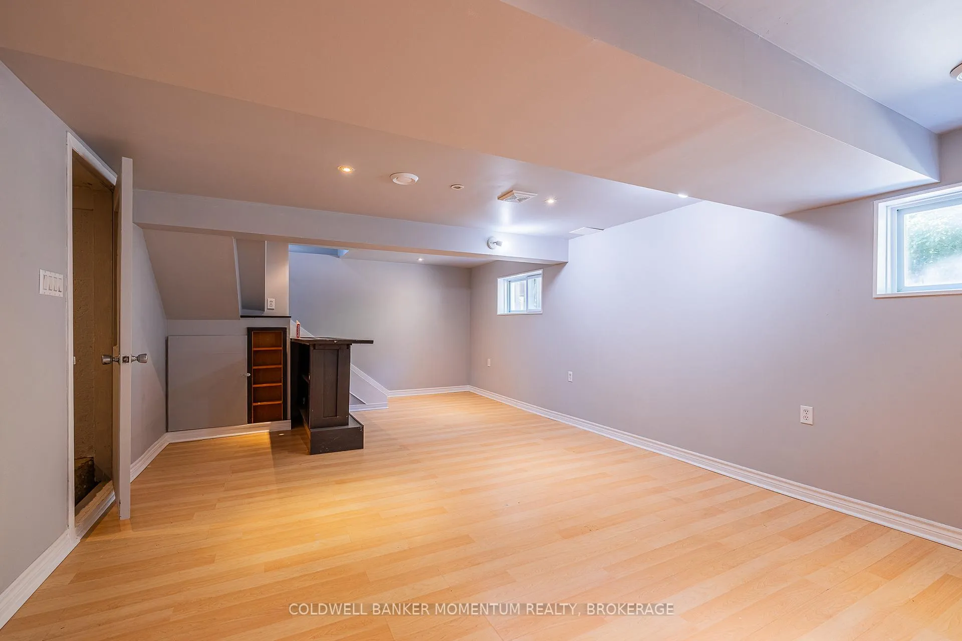 Photo 30 of 6389 Locus Avenue, Niagara Falls, Dorchester — HOMEH