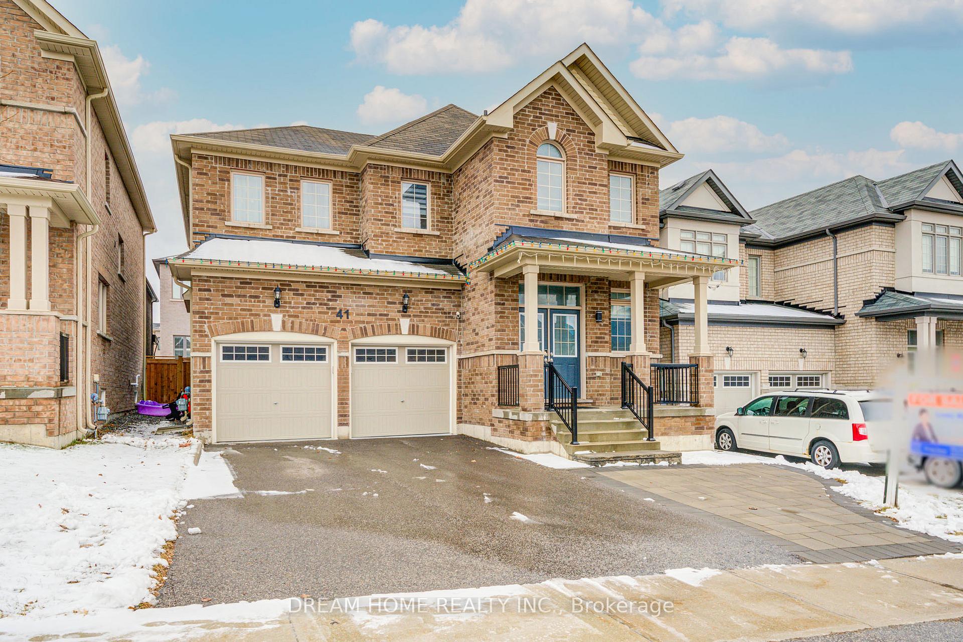 Front of 41 Mynden Way