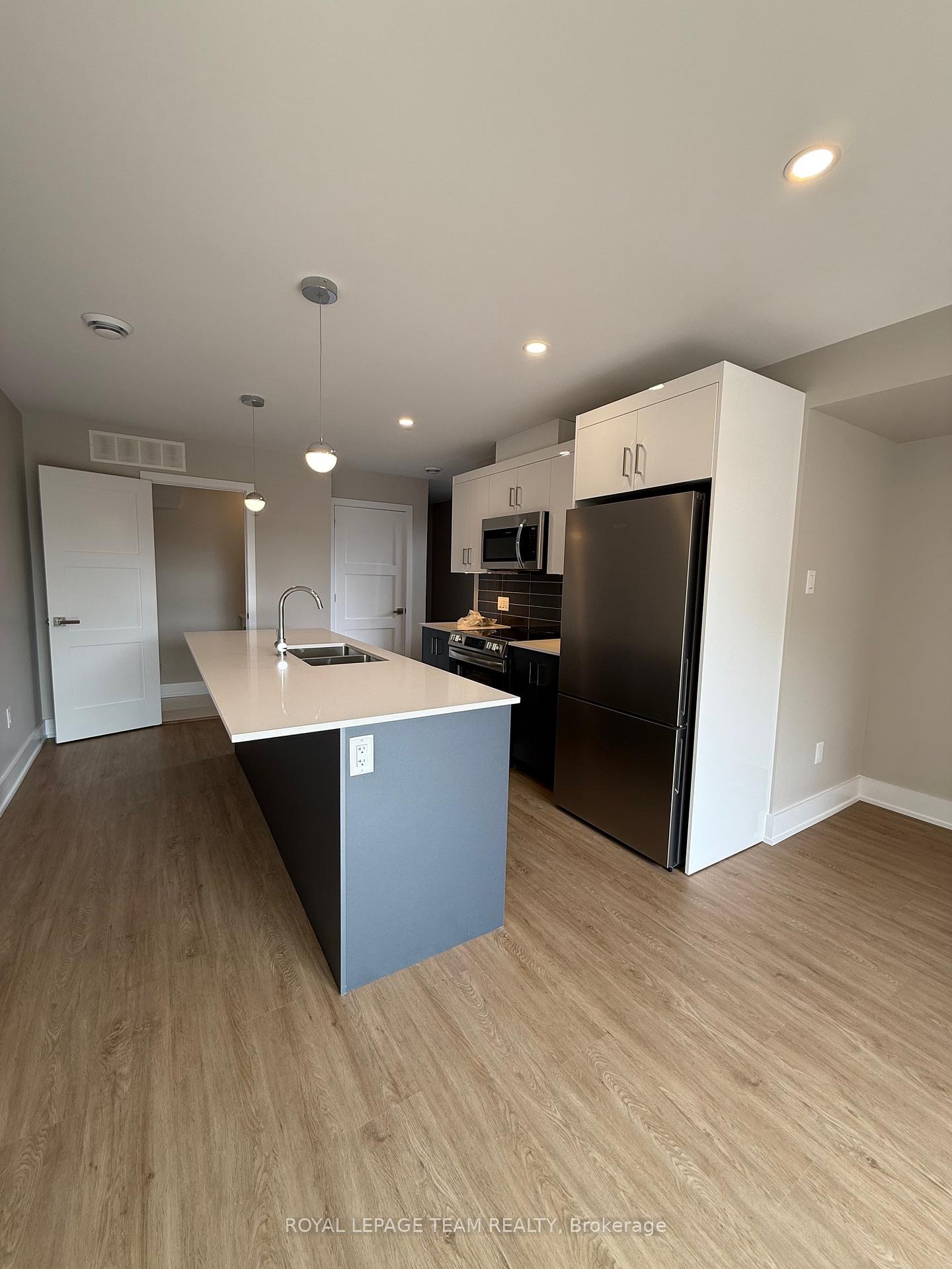 Photo 7 of Unit 2, 119 Springfield Street, Ottawa, Lindenlea — HOMEH