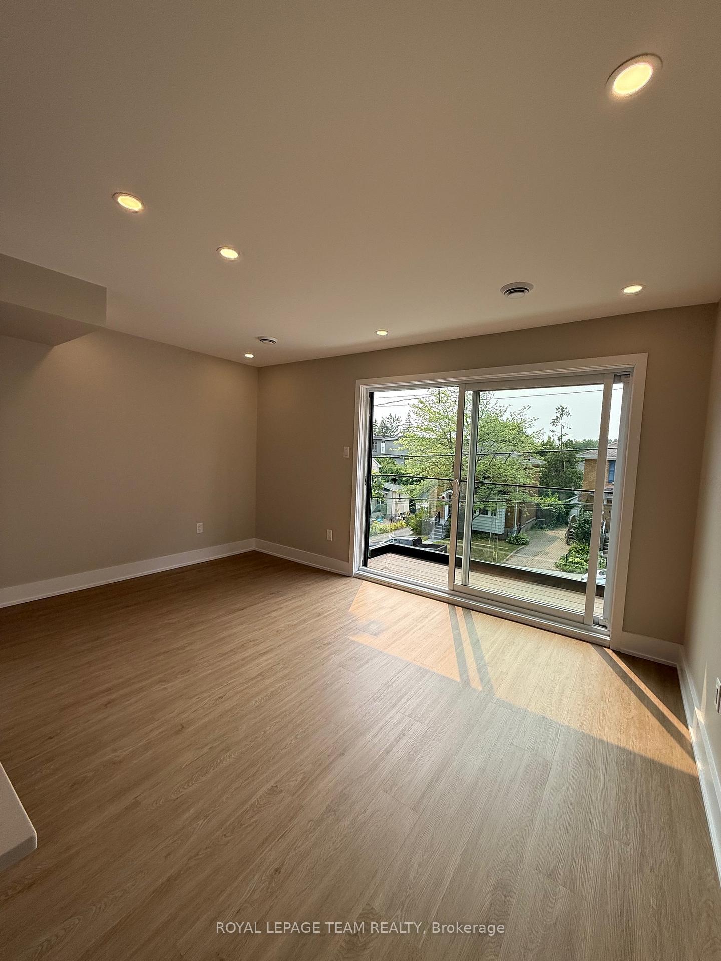 Photo 9 of Unit 2, 119 Springfield Street, Ottawa, Lindenlea — HOMEH
