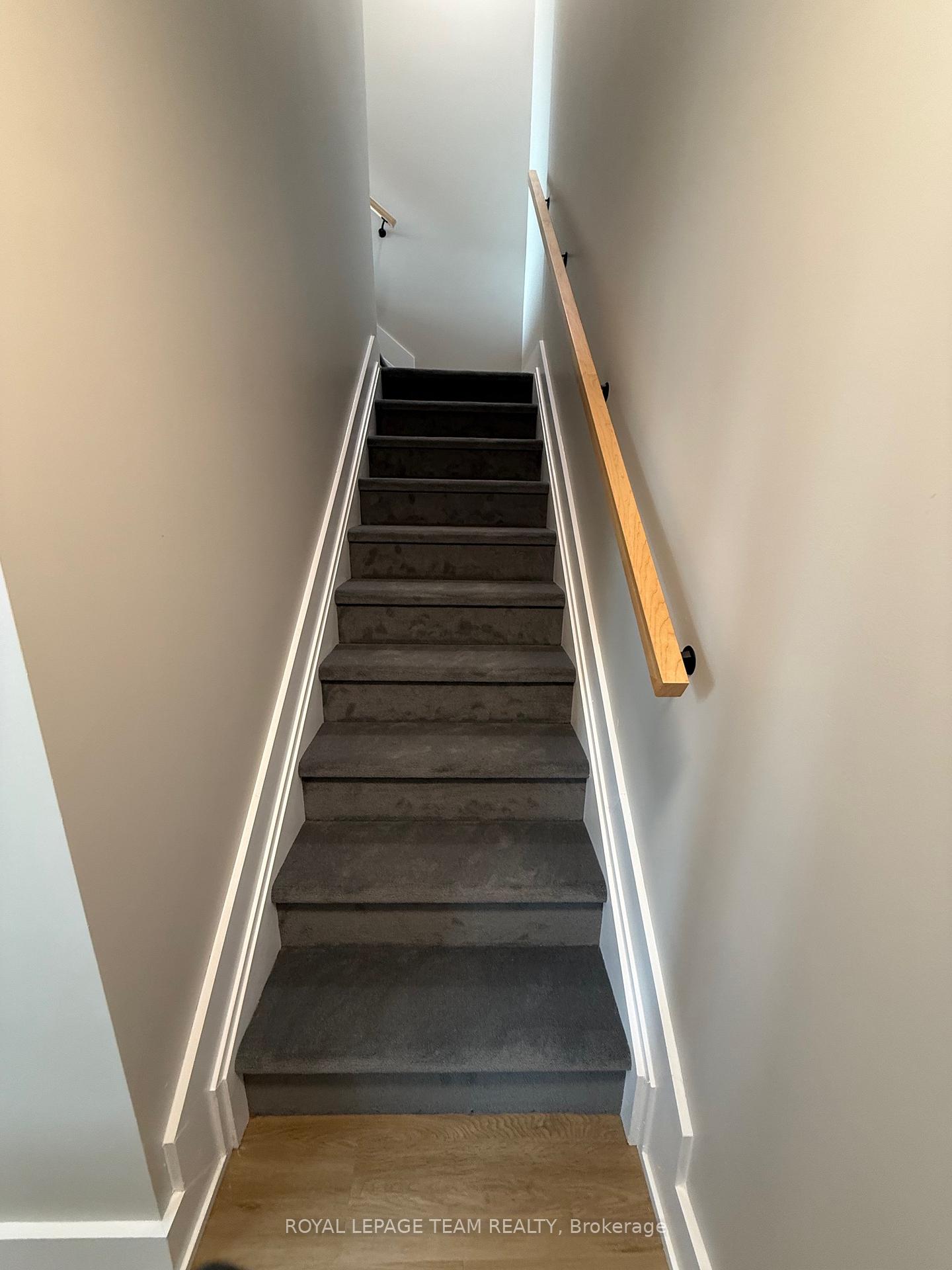 Photo 11 of Unit 2, 119 Springfield Street, Ottawa, Lindenlea — HOMEH