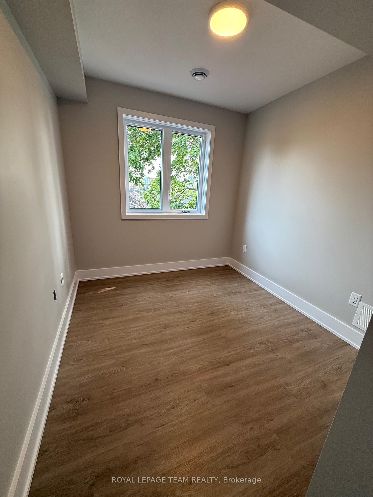Photo 14 of Unit 2, 119 Springfield Street, Ottawa, Lindenlea — HOMEH