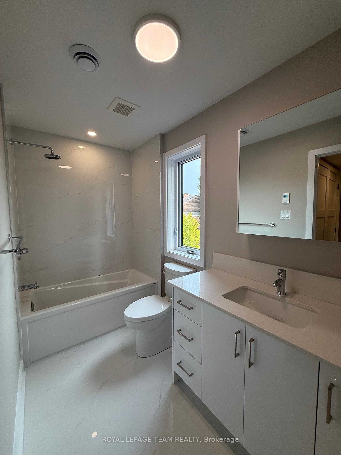 Photo 17 of Unit 2, 119 Springfield Street, Ottawa, Lindenlea — HOMEH