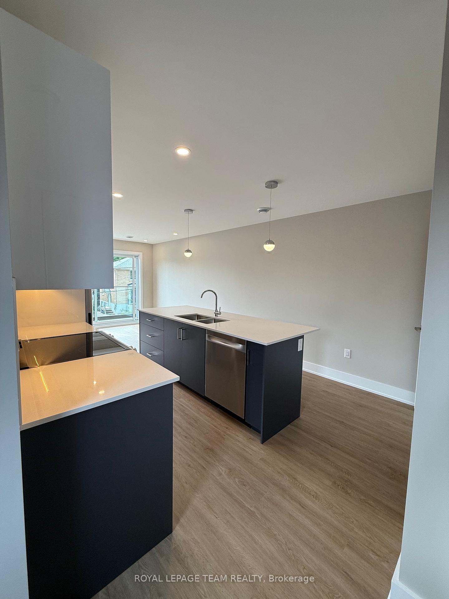 Photo 18 of Unit 2, 119 Springfield Street, Ottawa, Lindenlea — HOMEH