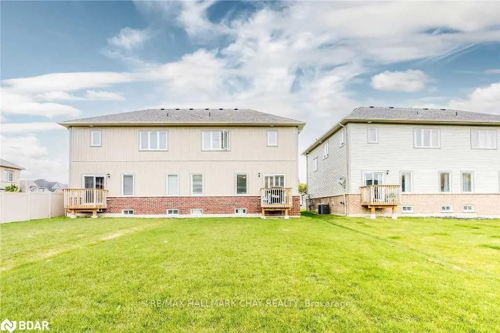 Photo 18 of 214 Isabella Drive, Orillia — HOMEH