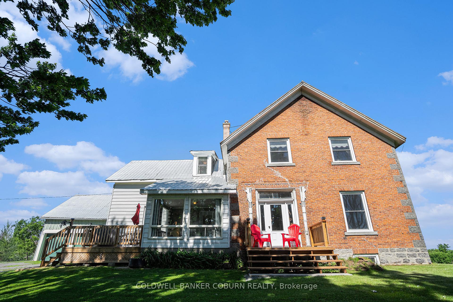 Front of 2327 Hwy 31 Road