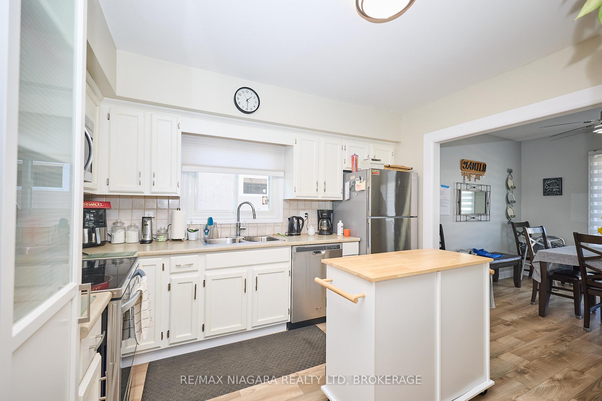 Photo 8 of 6516 Monroe Street, Niagara Falls, Dorchester — HOMEH