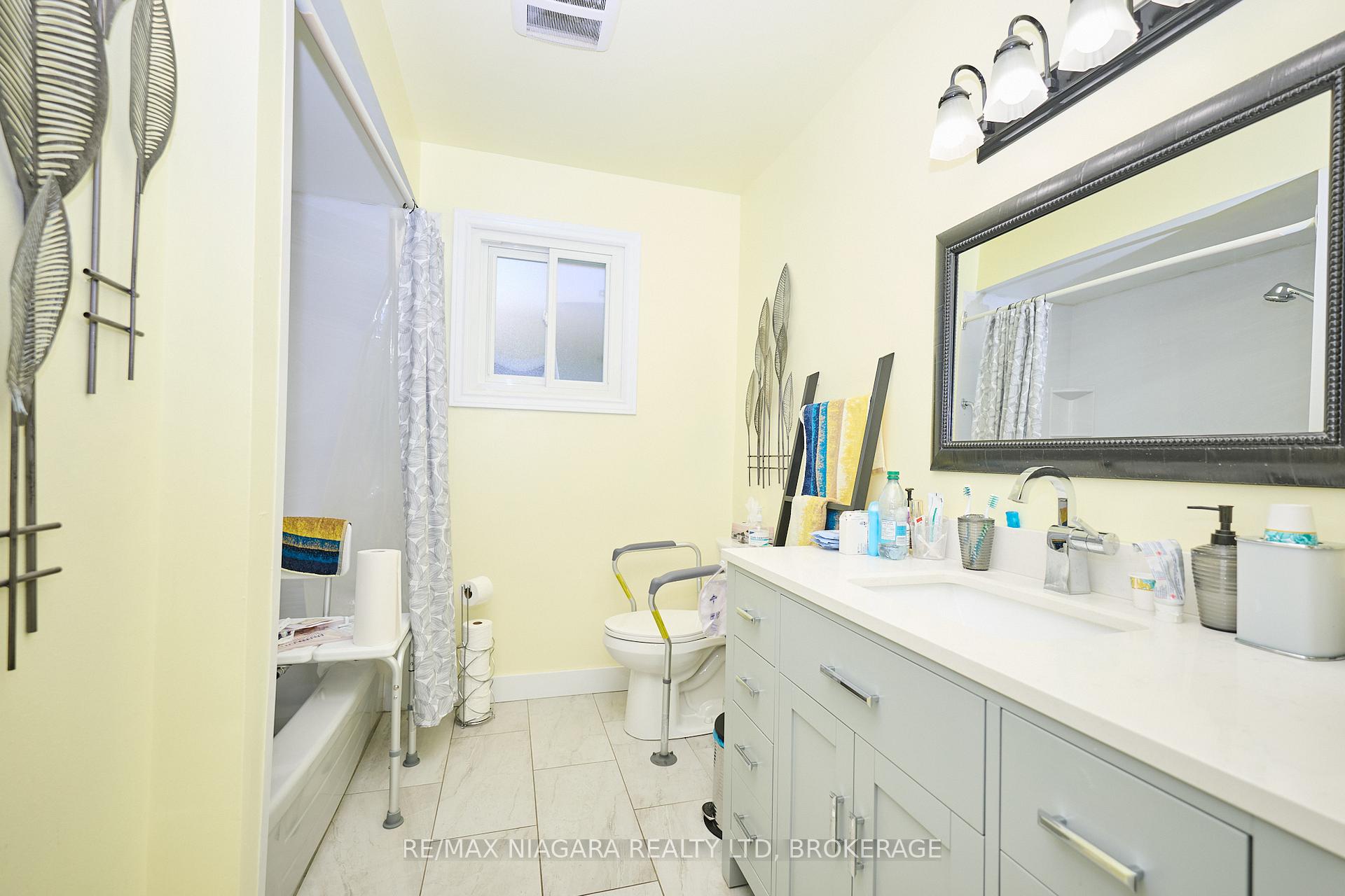 Photo 15 of 6516 Monroe Street, Niagara Falls, Dorchester — HOMEH