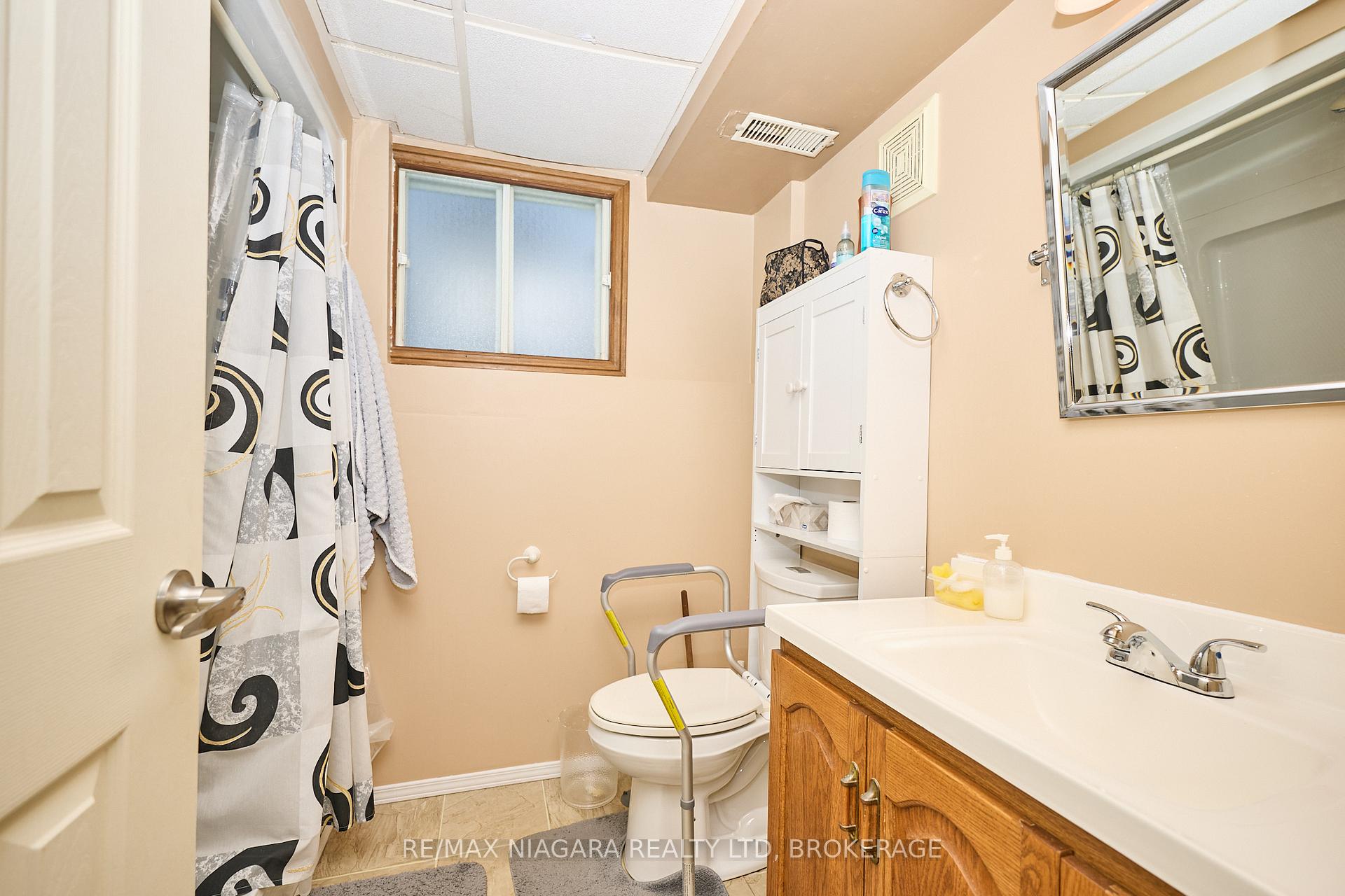 Photo 16 of 6516 Monroe Street, Niagara Falls, Dorchester — HOMEH