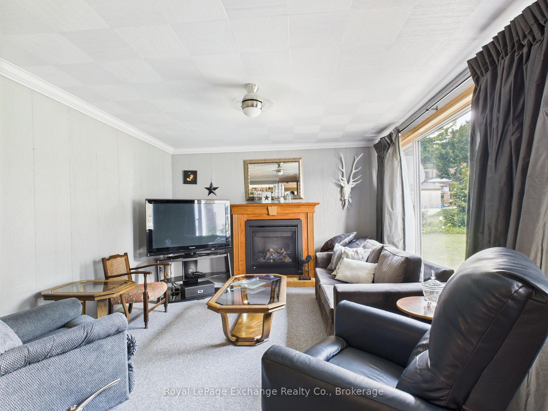 Photo 15 of 93 John Street E, North Huron, Wingham — HOMEH