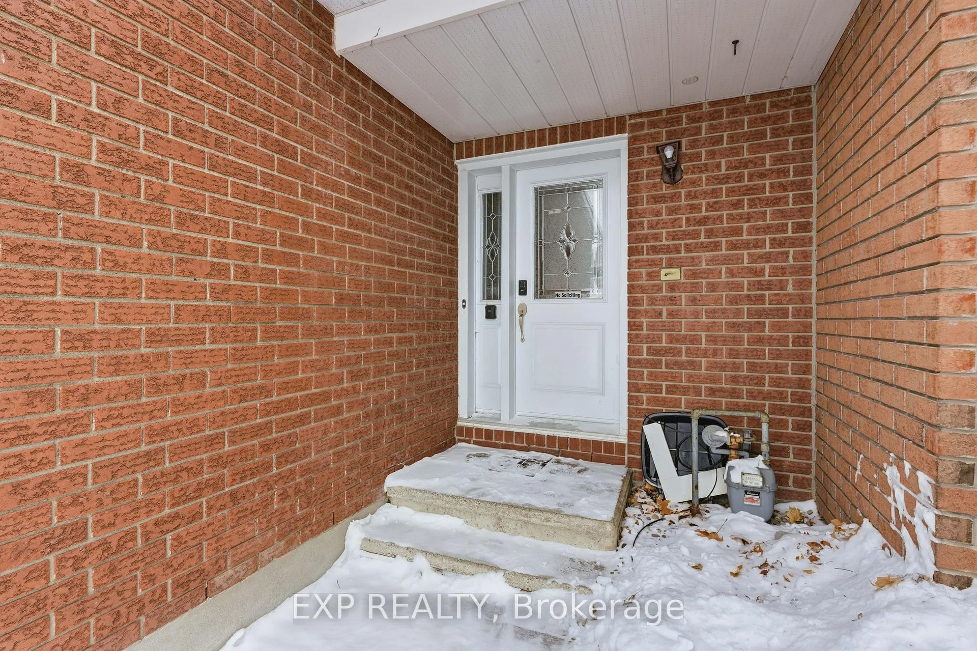 Photo 2 of 1539 Briarfield Crescent, Ottawa, Fallingbrook/Ridgemount — HOMEH