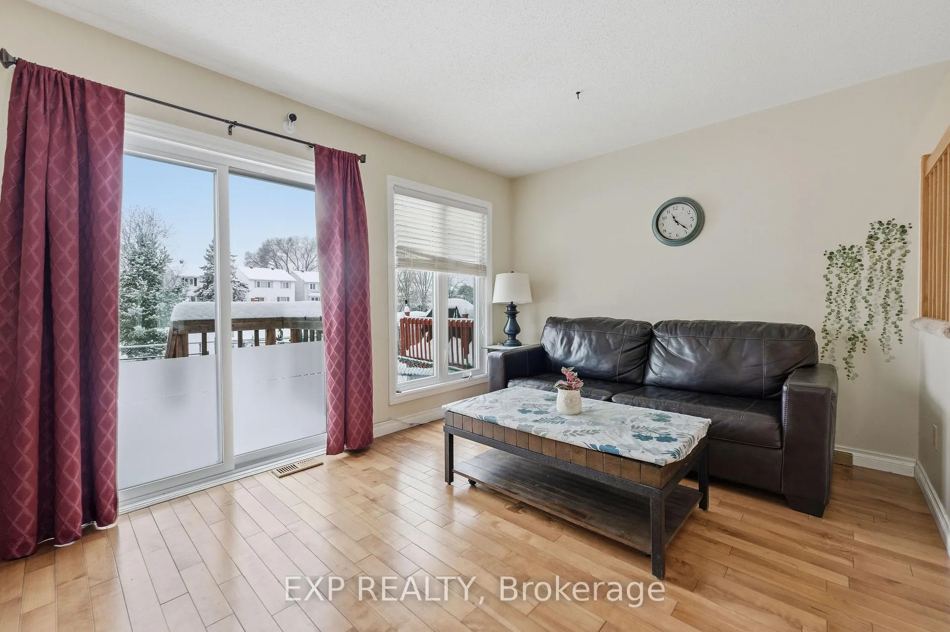 Photo 6 of 1539 Briarfield Crescent, Ottawa, Fallingbrook/Ridgemount — HOMEH