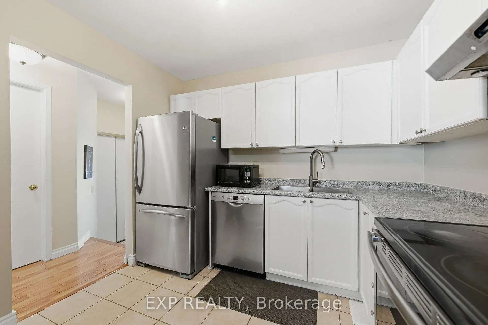 Photo 11 of 1539 Briarfield Crescent, Ottawa, Fallingbrook/Ridgemount — HOMEH