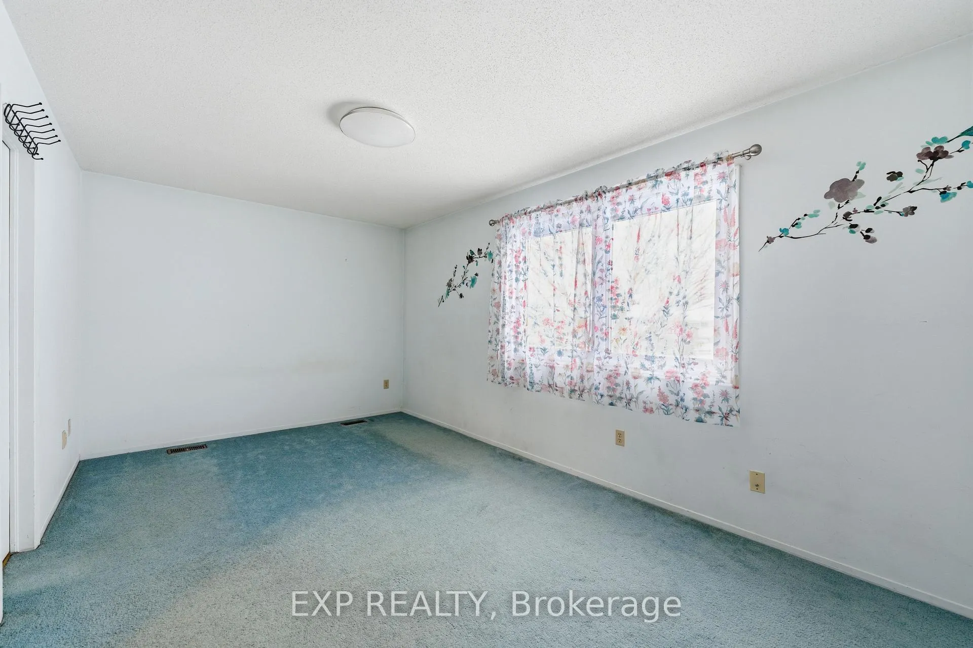 Photo 15 of 1539 Briarfield Crescent, Ottawa, Fallingbrook/Ridgemount — HOMEH
