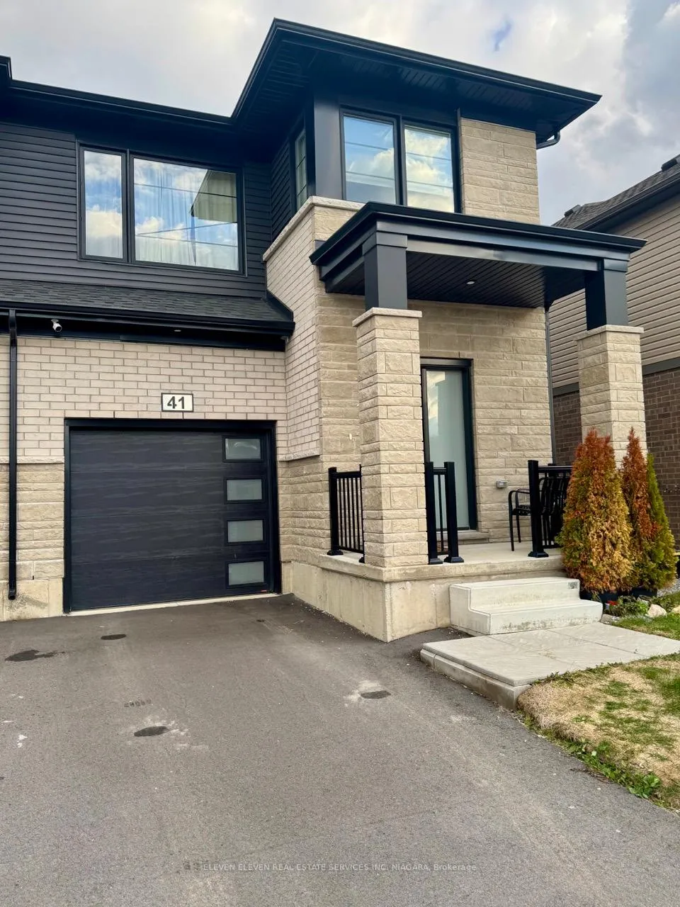 Photo 1 of 41 Saffron Way, Pelham, Fonthill — HOMEH