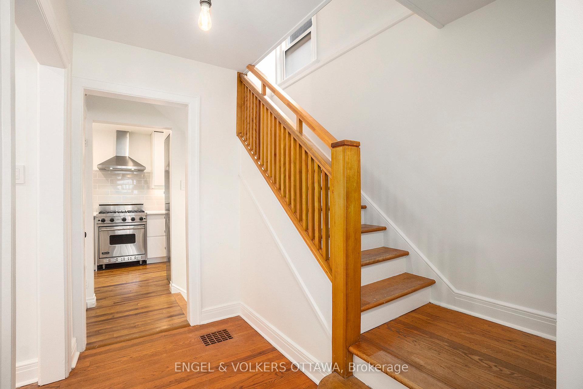 Photo 5 of 195 Stanley Avenue, Ottawa, New Edinburgh — HOMEH